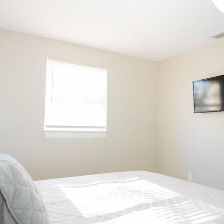 University Serenity Suites Тампа Екстериор снимка