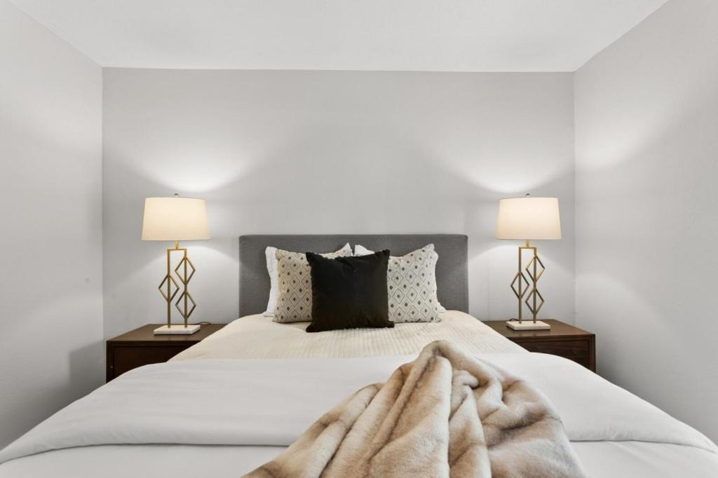 University Serenity Suites Тампа Екстериор снимка