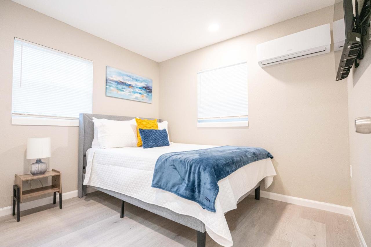 University Serenity Suites Тампа Екстериор снимка