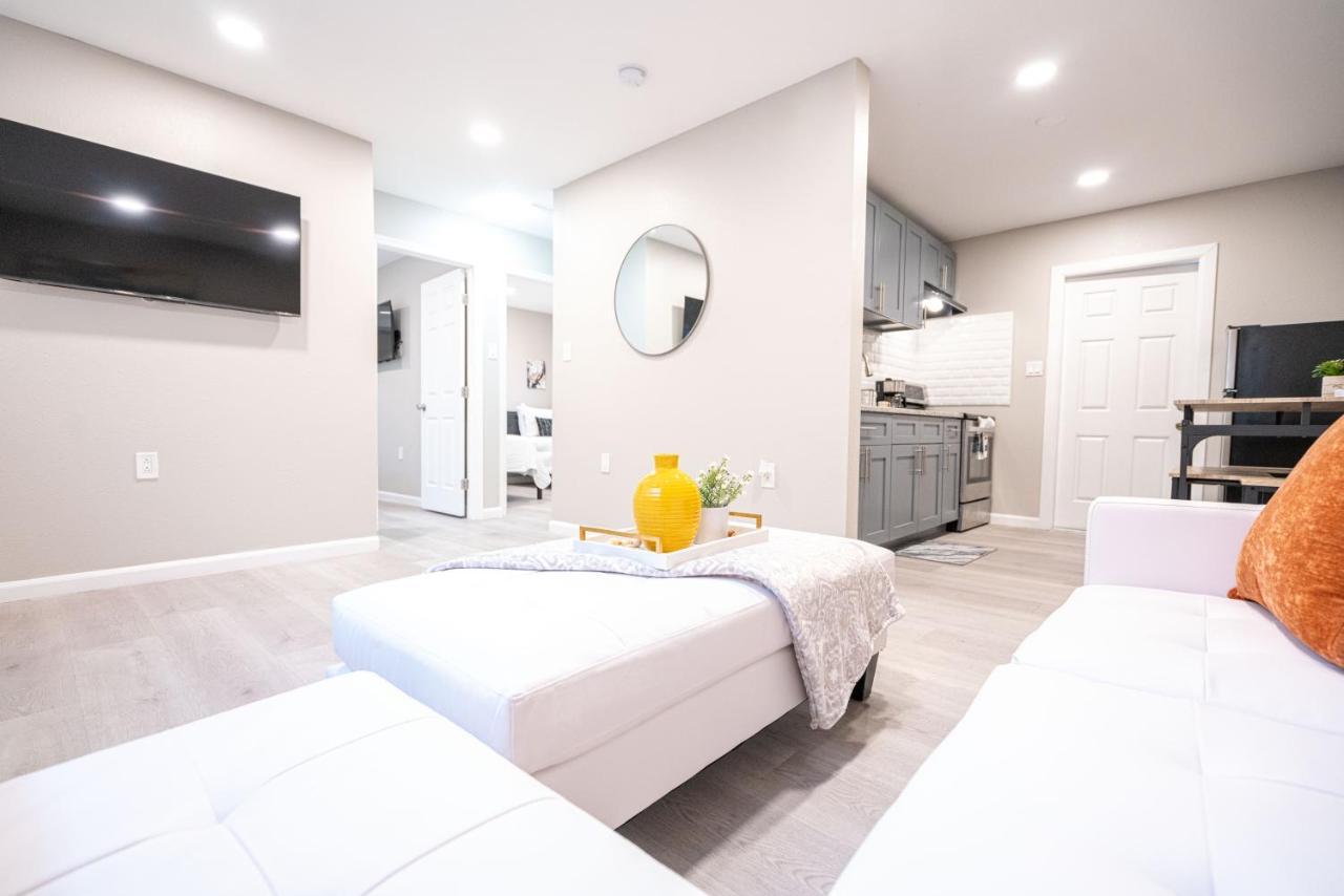 University Serenity Suites Тампа Екстериор снимка