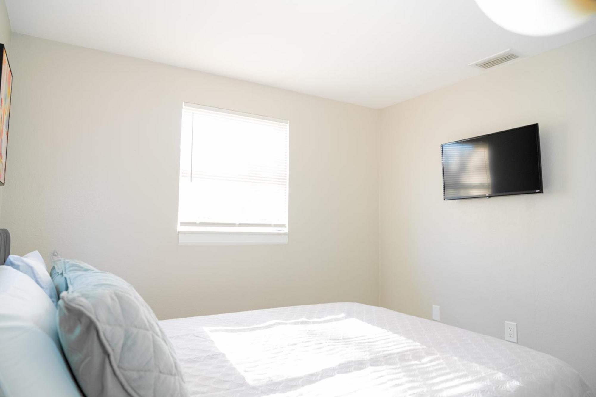 University Serenity Suites Тампа Екстериор снимка