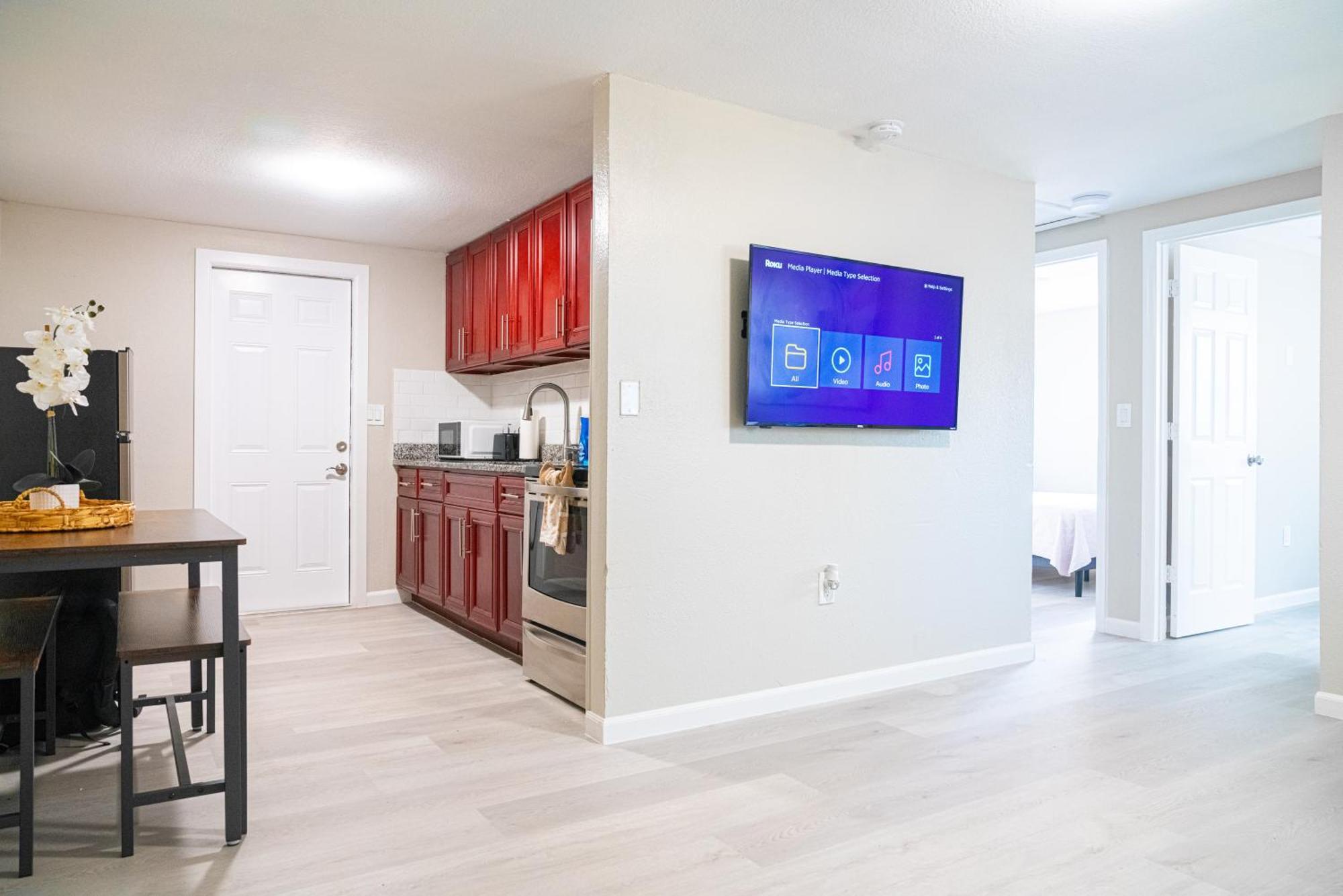 University Serenity Suites Тампа Екстериор снимка